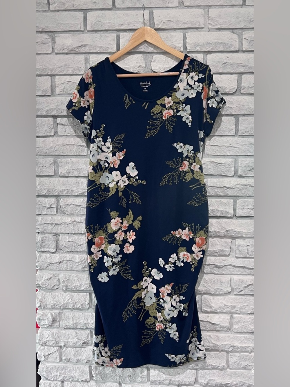 Isabel maternity dress navy floral EUC sz XXL